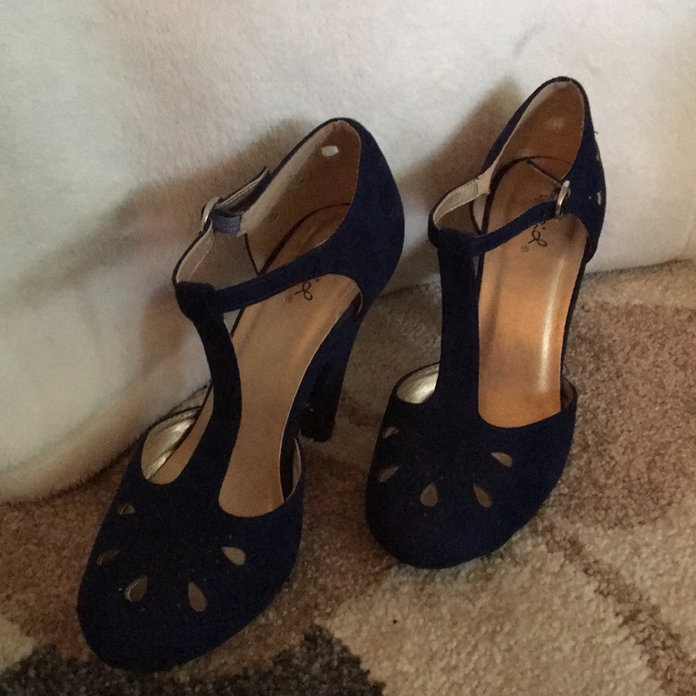 Qupid blue Mary Jane heels